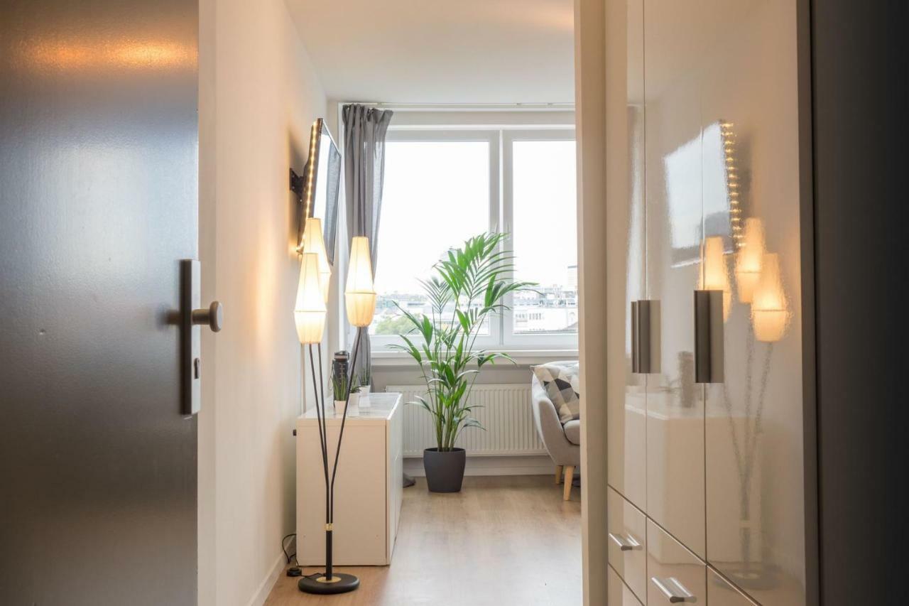 Business Apartment Mit Blick Auf Die Skyline Von Essen Exterior photo